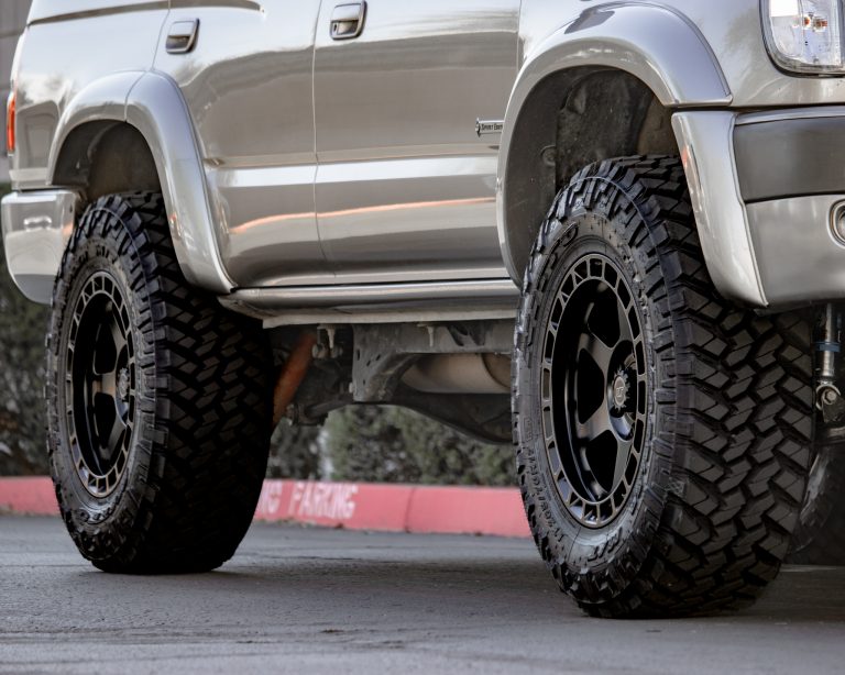 VR Forged D14 on Third-Generation Toyota 4Runner