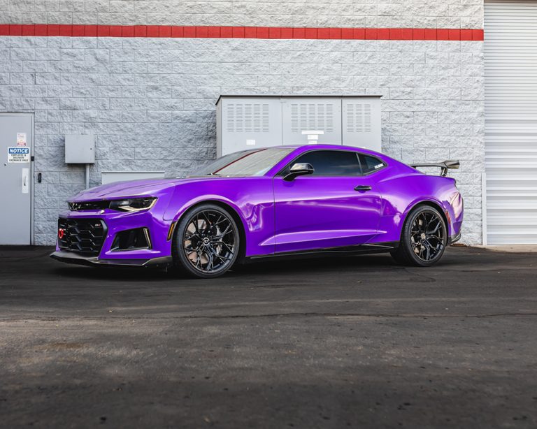 Purple Camaro ZL1 with VR Forged D05 Gloss Black 20 Inch Wheels