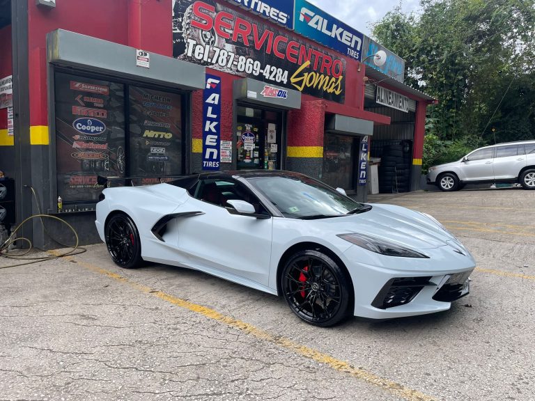 Corvette C8 Track Car in Puerto Rico with VR Forged D01 Wheels